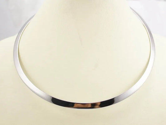 Torque collar necklace – view 2