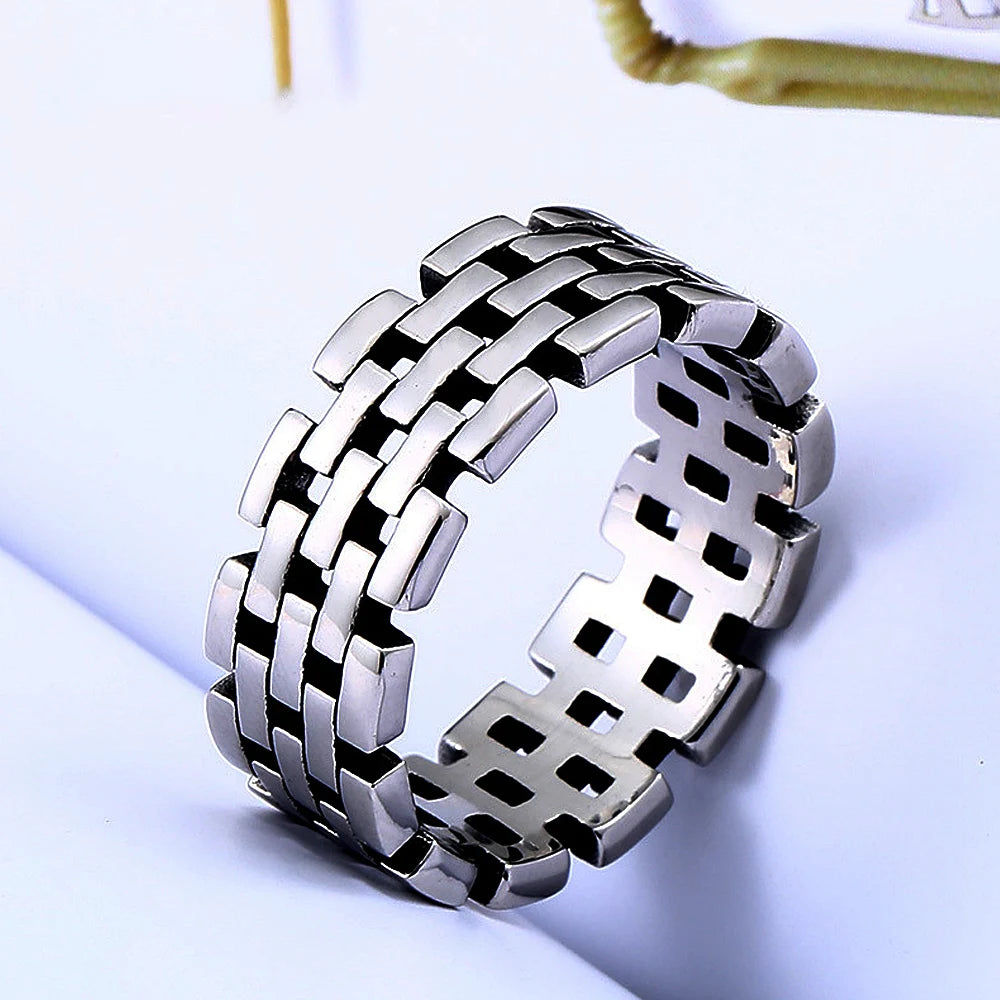 Hollow chain ring, silver tone