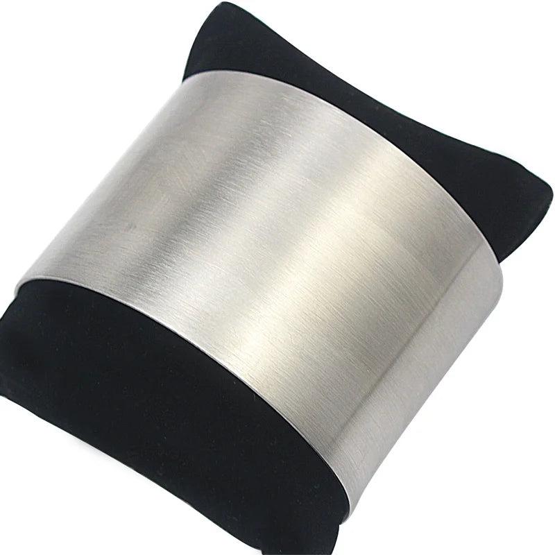 Open cuff bangle – view 2