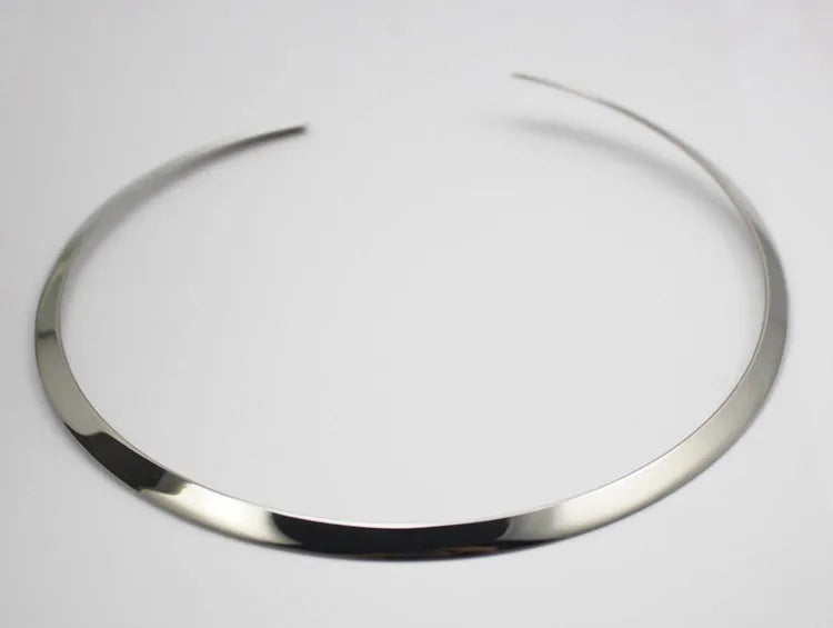 Torque collar necklace – view 4