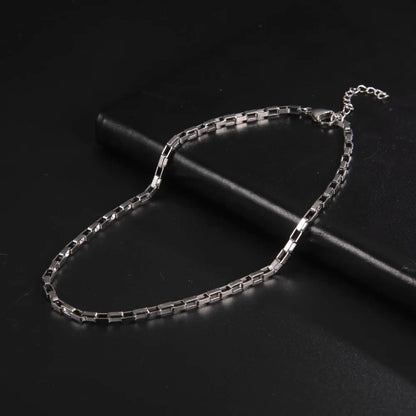 Stainless steel link chain necklace – view 3