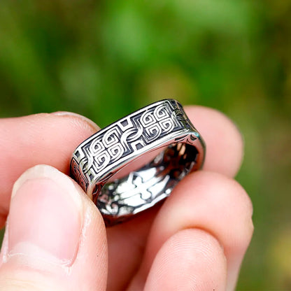 Square Celtic knot ring – view 4