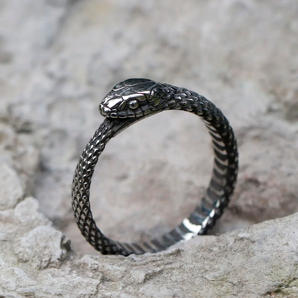 Serpent ring – view 5