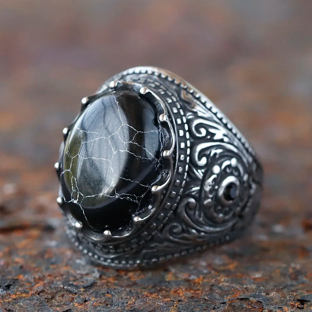 Black stone statement ring – view 4