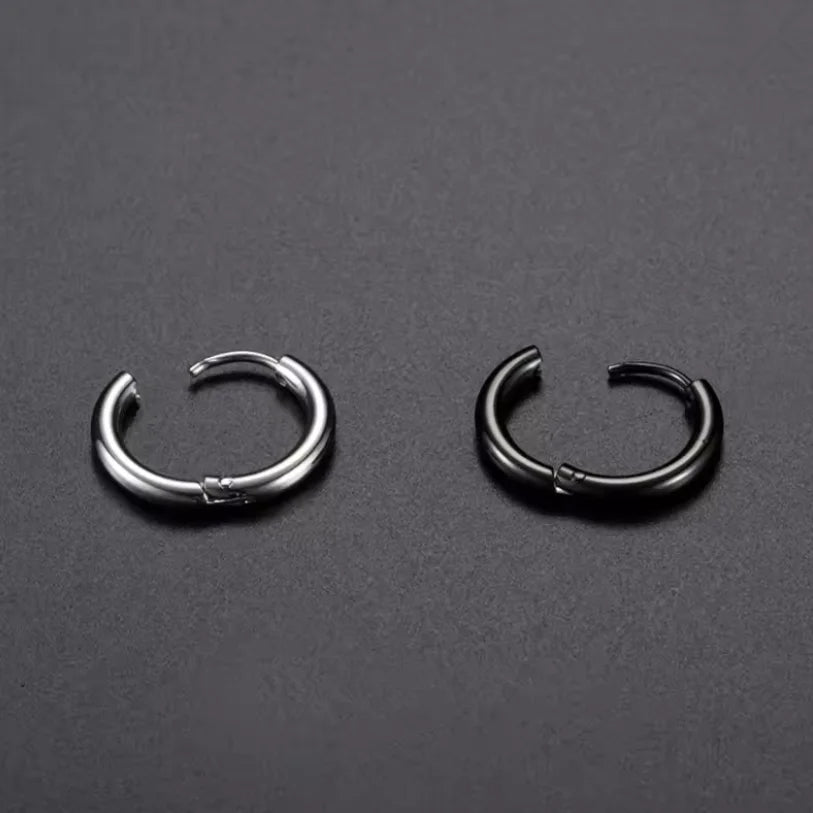 Huggie hoop earrings – view 4
