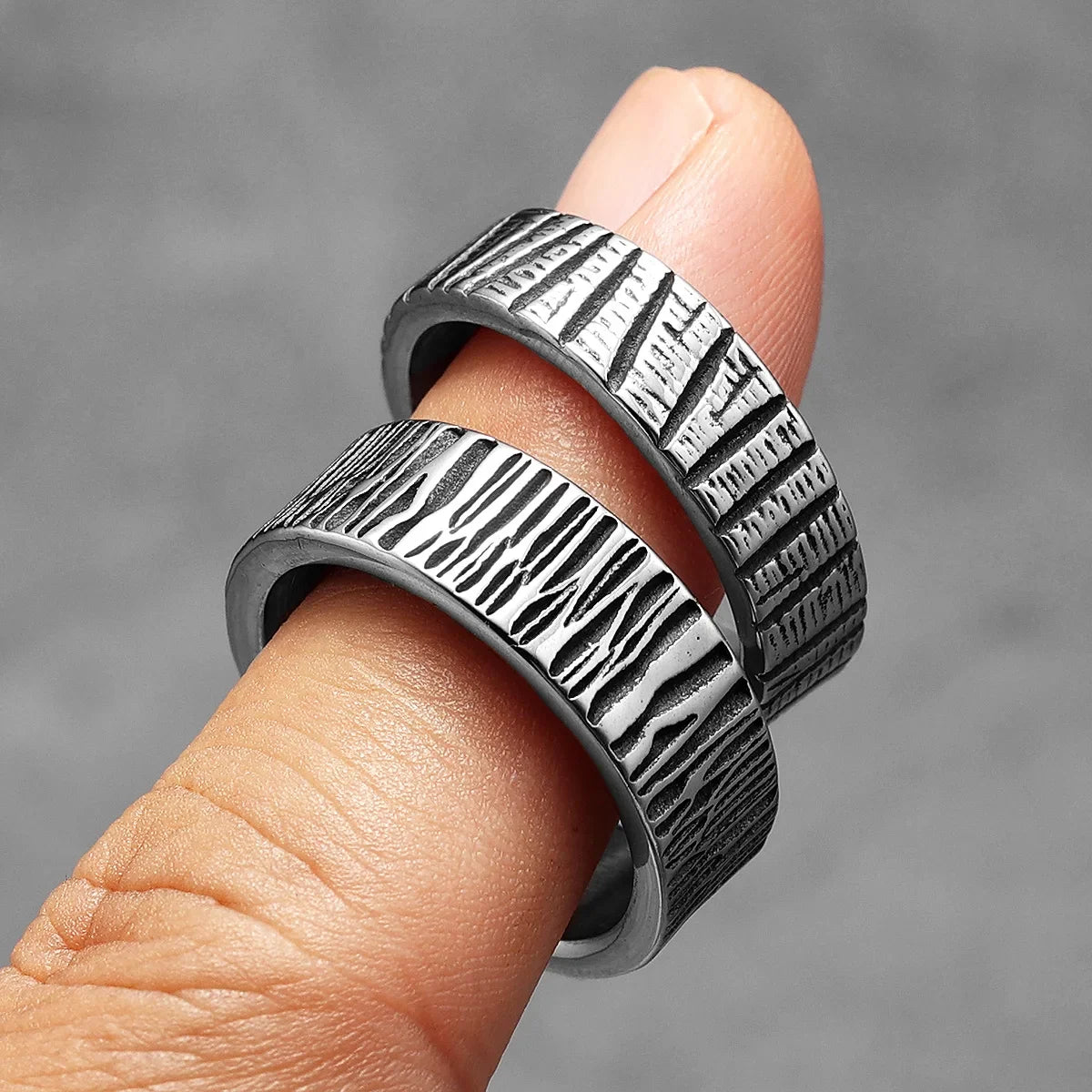 Textured band ring – view 5