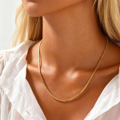 Stainless steel box chain necklace – view 4